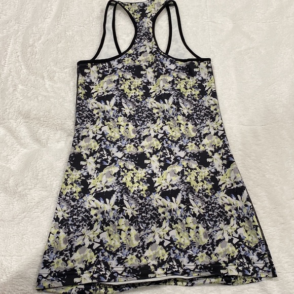 Lululemon Tank Top size 4 - Picture 2 of 3